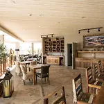 酒店 Surfers Peniche 4*