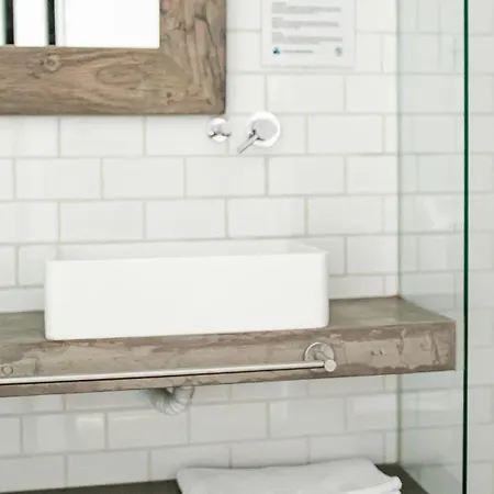 Hotel Surfers Peniche Ferrel (Leiria)