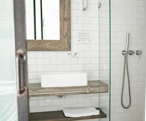 Surfers Peniche 4* 费雷尔