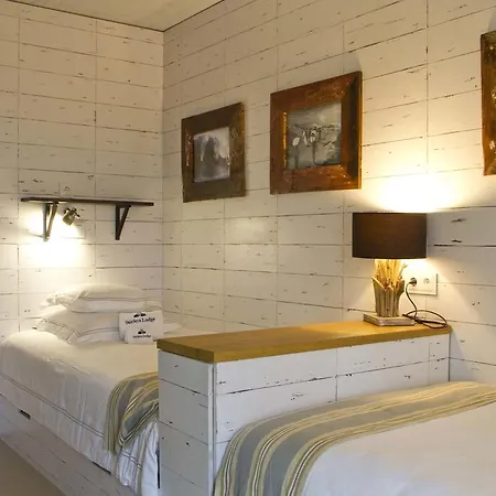 Surfers Peniche פרל