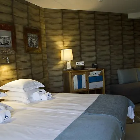 מלון Surfers Peniche 4*