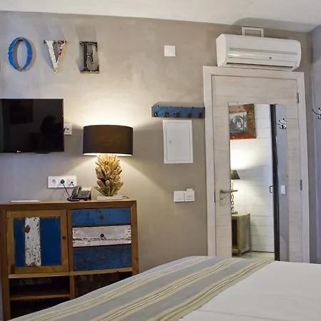 Surfers Peniche פרל