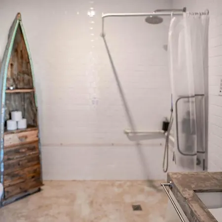 מלון Surfers Peniche 4*