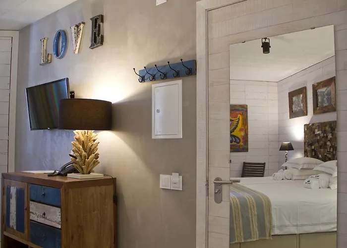 Surfers Peniche Hotel Ferrel (Leiria)